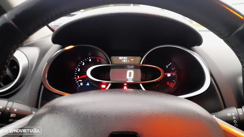 Renault Clio 1.5 dCi Limited EDition - 15