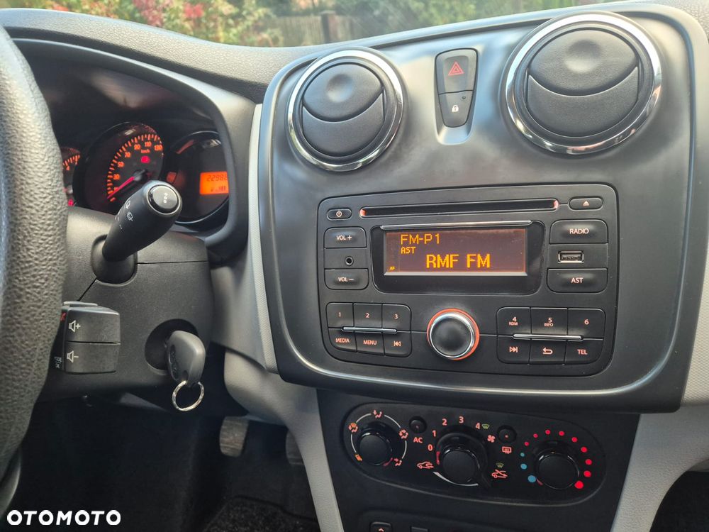 Dacia Sandero 1.2 16V 75 Ambiance - 28