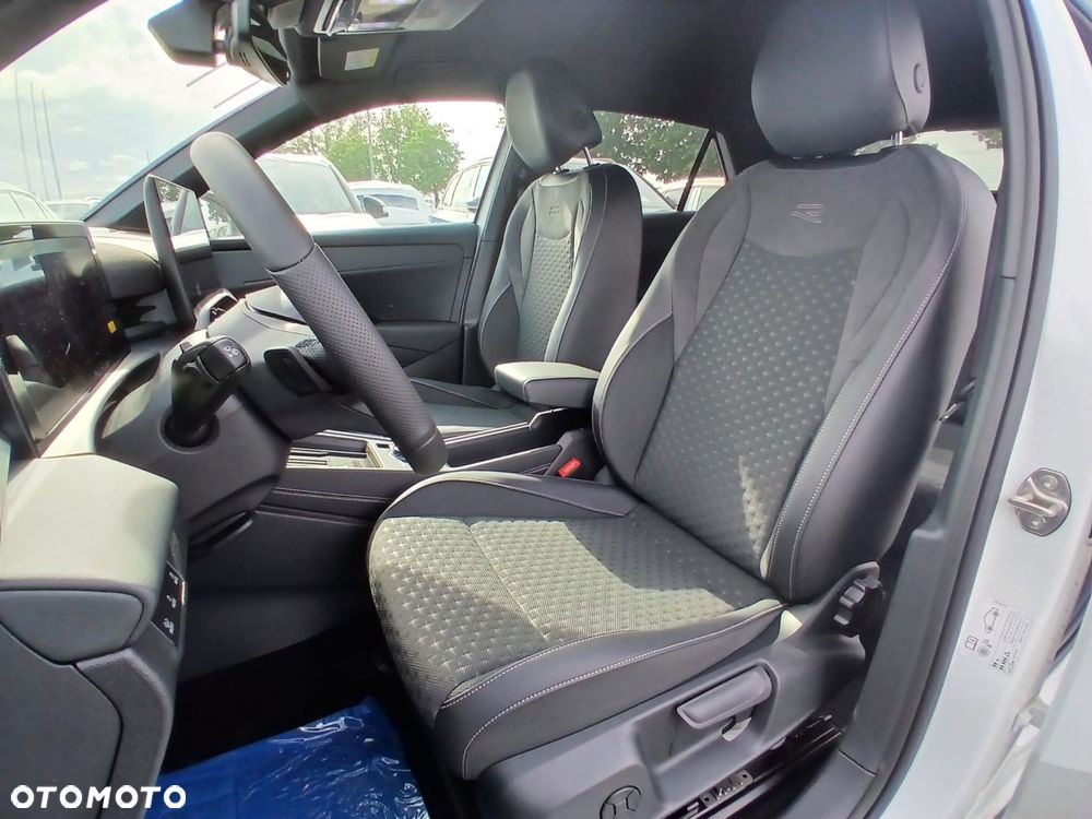 Volkswagen T-Roc 1.5 eTSI R-Line DSG - 12