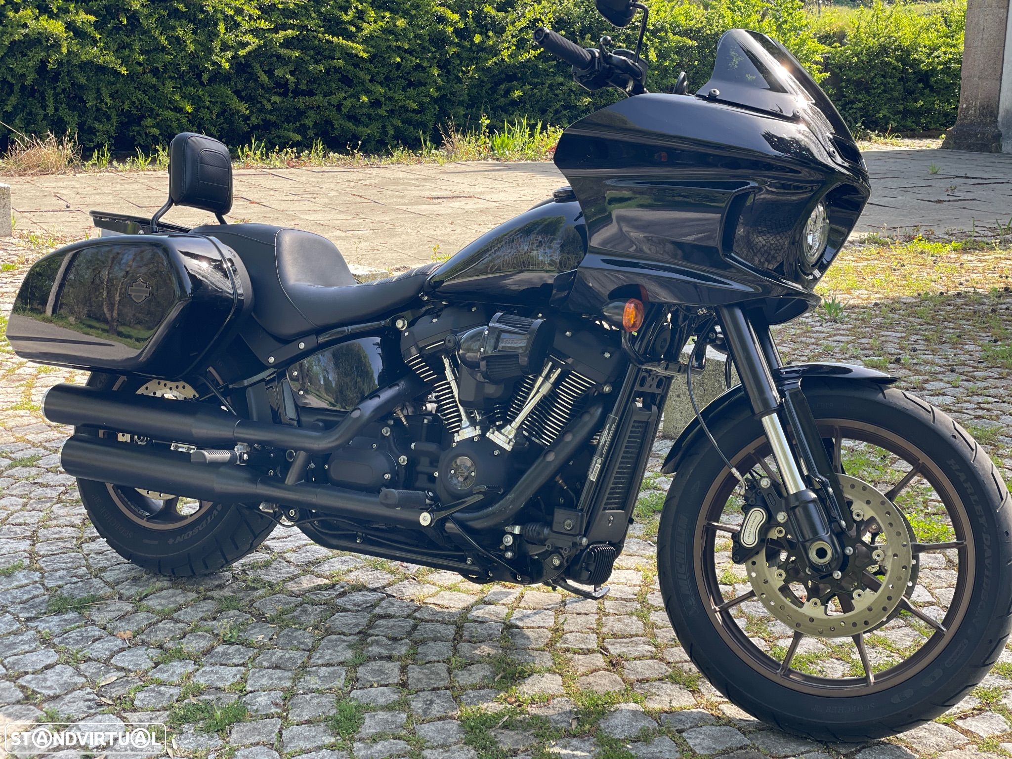 Harley-Davidson Softail Low Rider St - 1