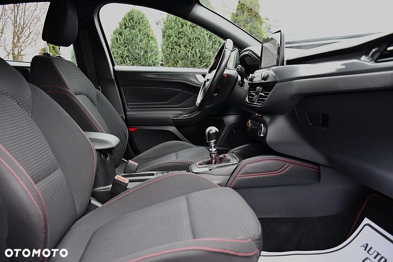 Ford Focus 1.5 EcoBlue Start-Stopp-System ST-LINE STYLE - 7