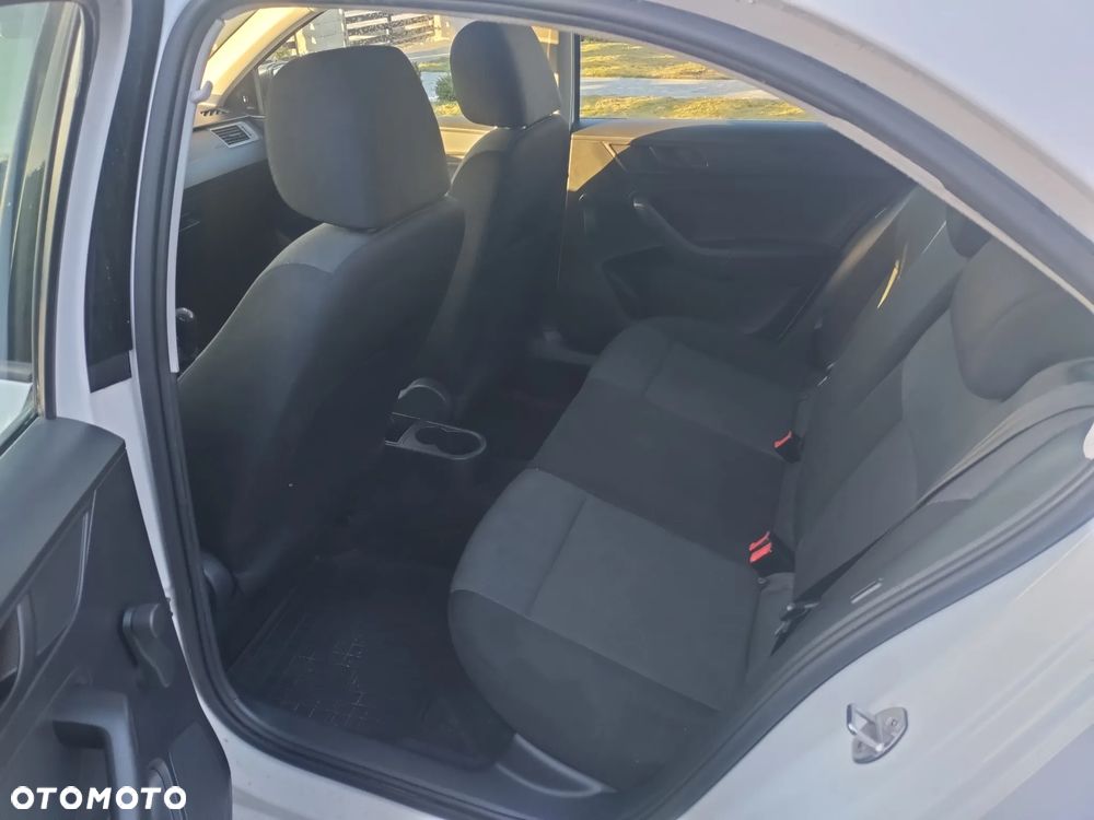 Skoda RAPID 1.6 TDI DPF Active Max - 6