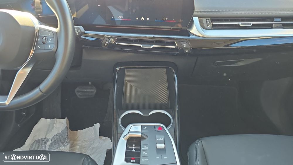 BMW iX1 eDrive20 xLine - 12