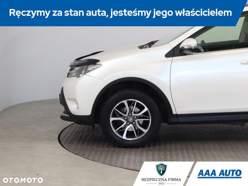 Toyota RAV4 - 16