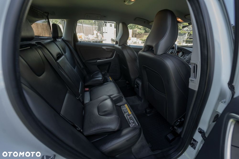 Volvo XC 60 D4 Geartronic Summum - 18