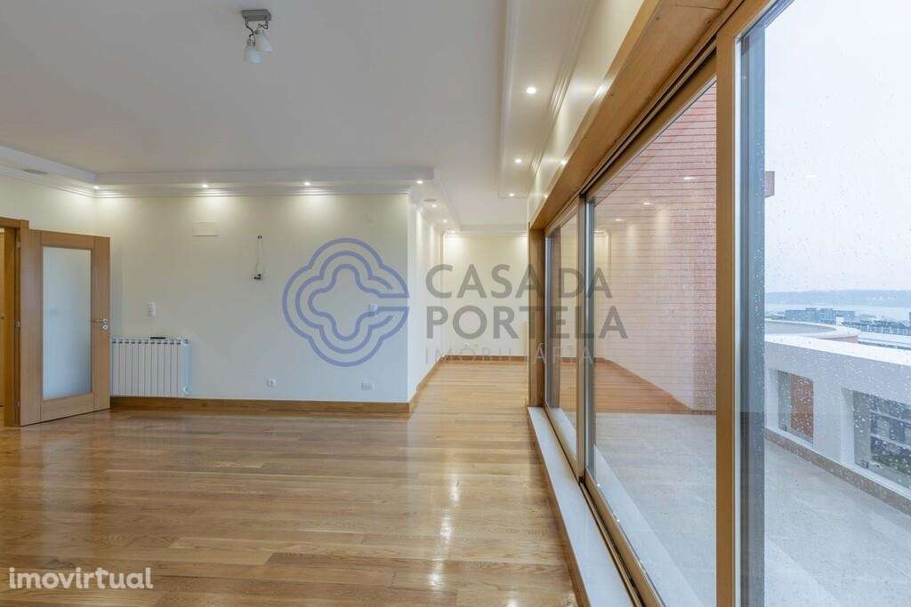 Apartamento T4 em Condominio Fechado - R. Dr. Mário Charrua, 4  - Algé - Grande imagem: 5/57