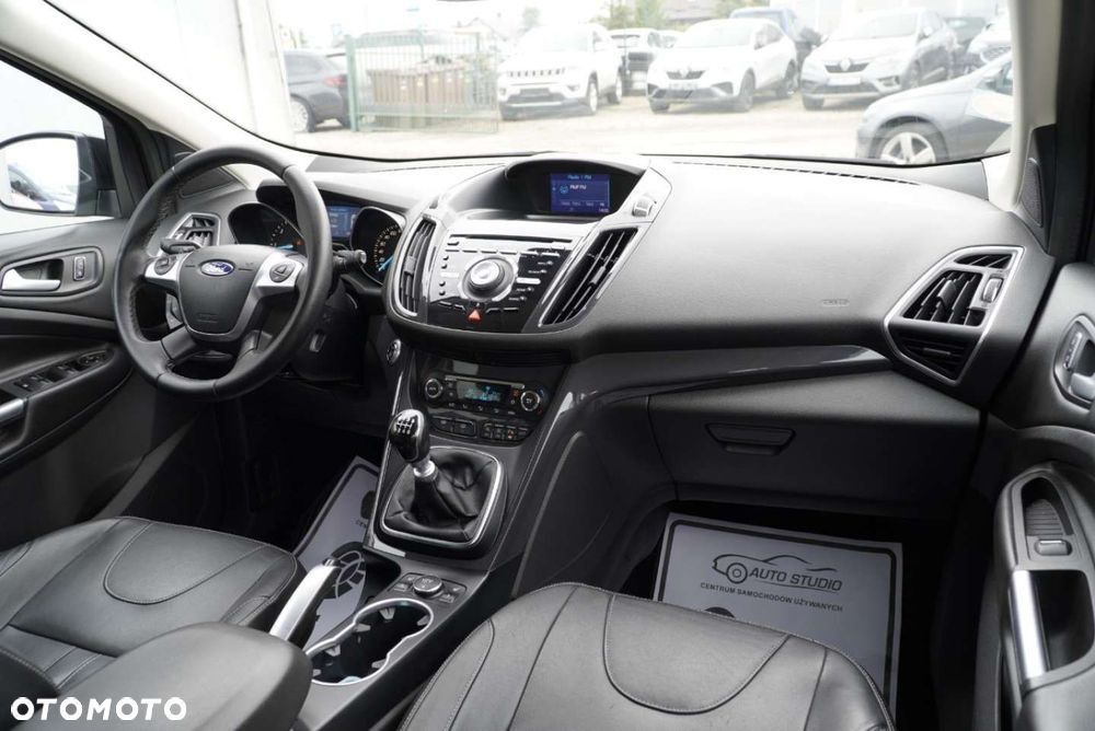 Ford Kuga 2.0 TDCi 2x4 ST-Line - 10