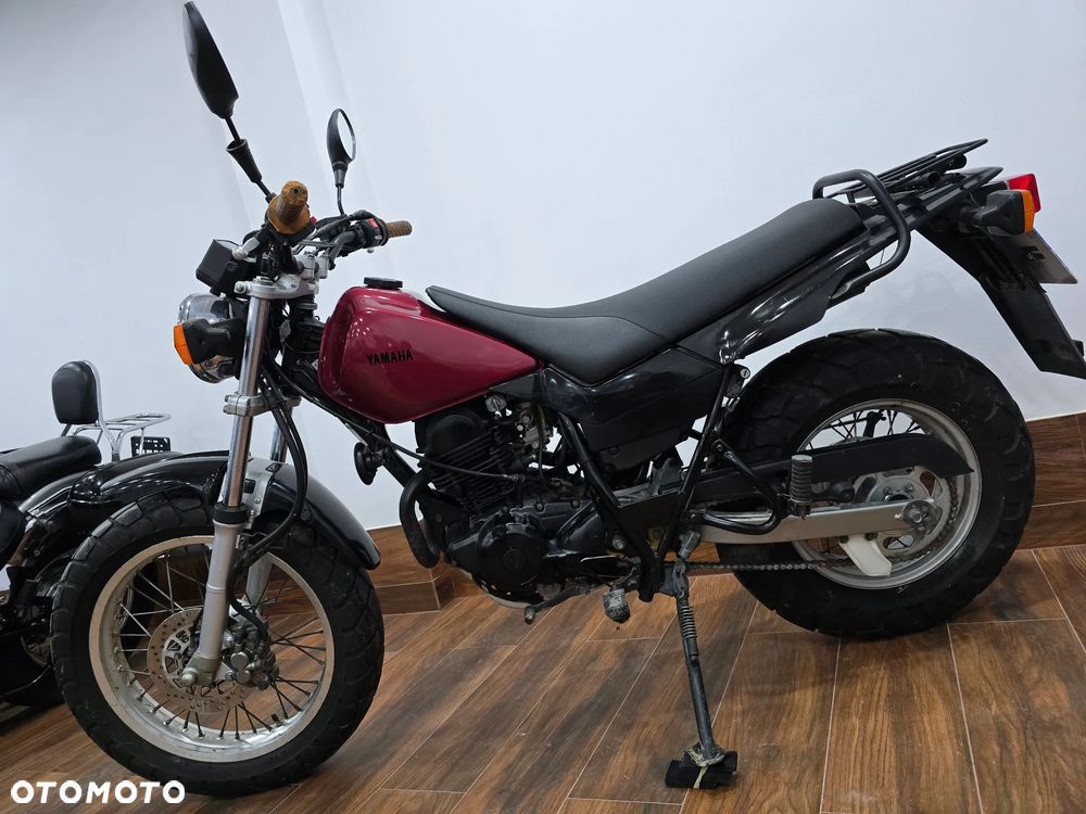 Yamaha TW - 16