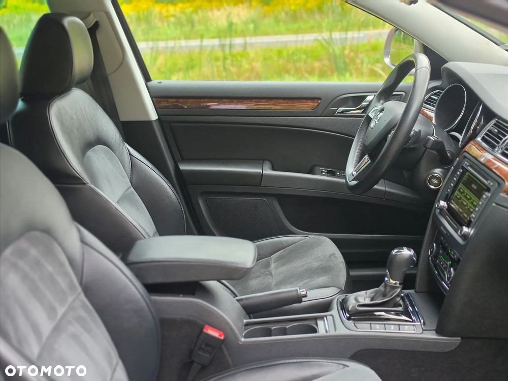 Skoda Superb 2.0 TSI DSG Elegance - 26