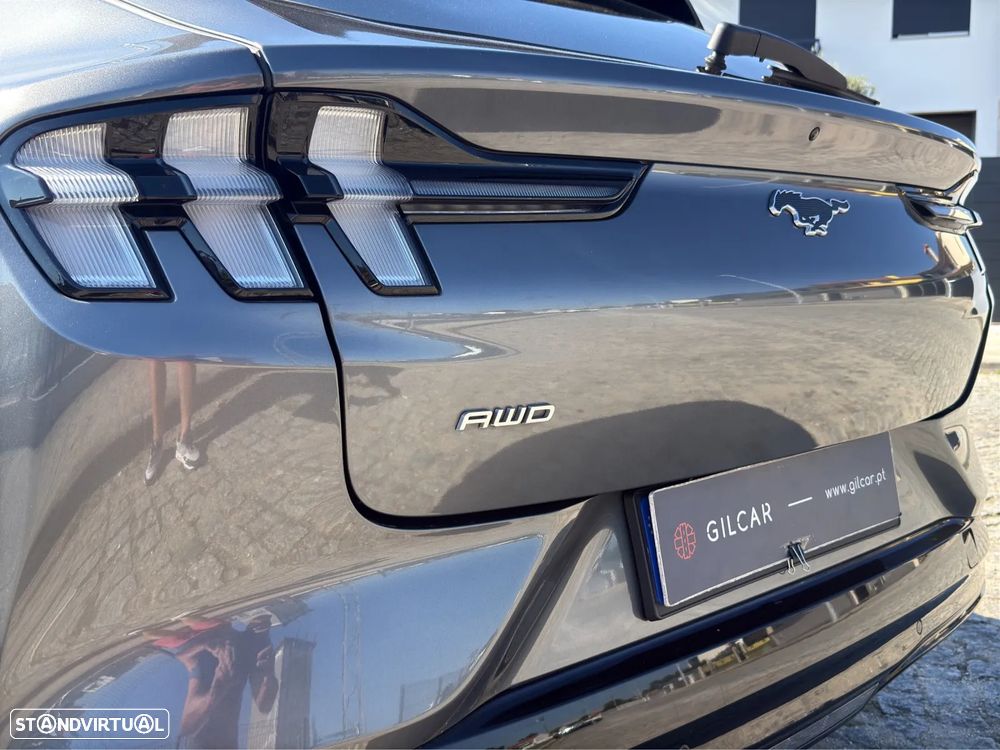 Ford Mustang Mach-E AWD PREMIUM - 19