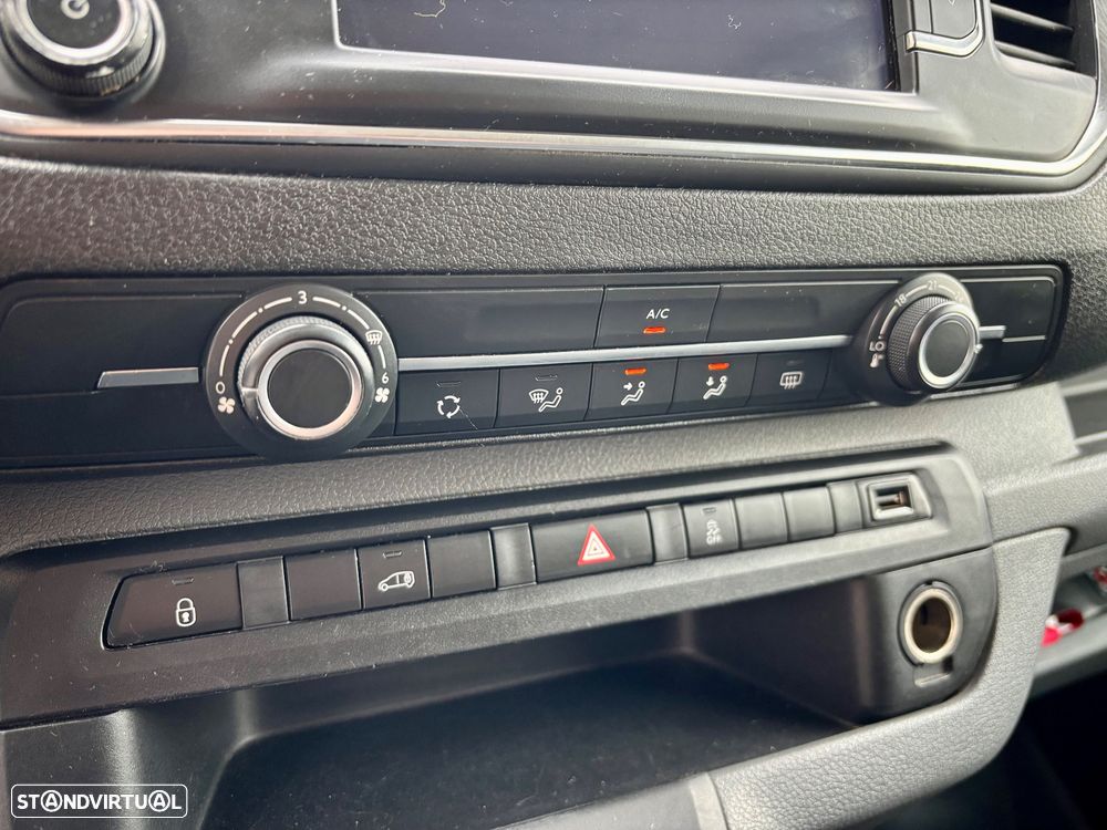 Citroën Jumpy 2.0 HDI Versão Longa - 29