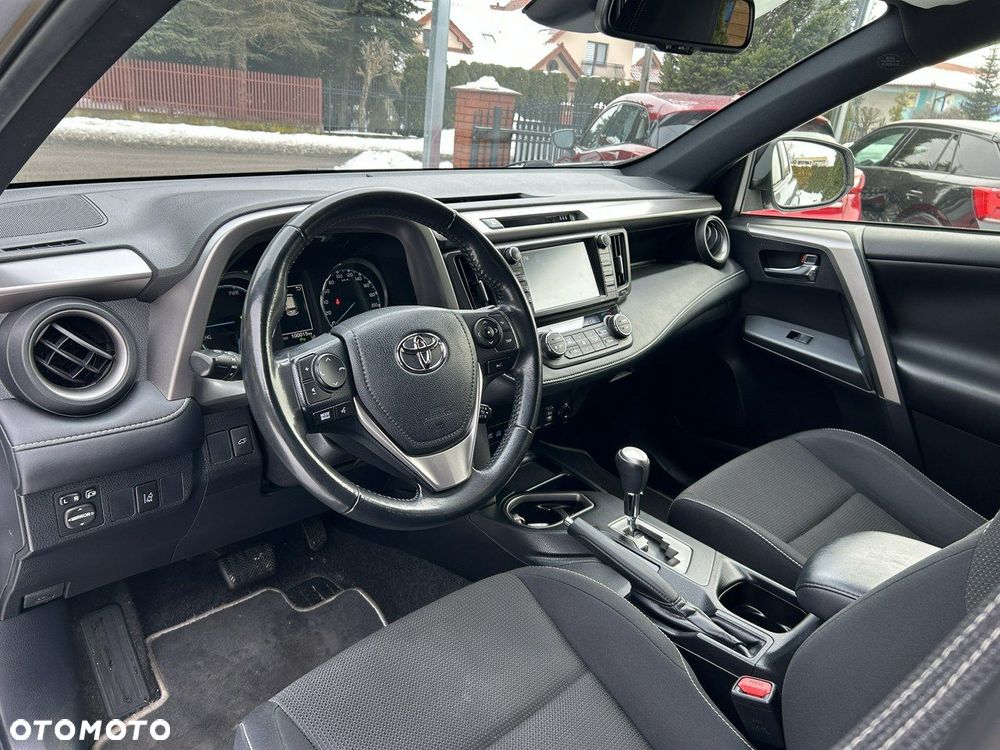 Toyota RAV4 - 14