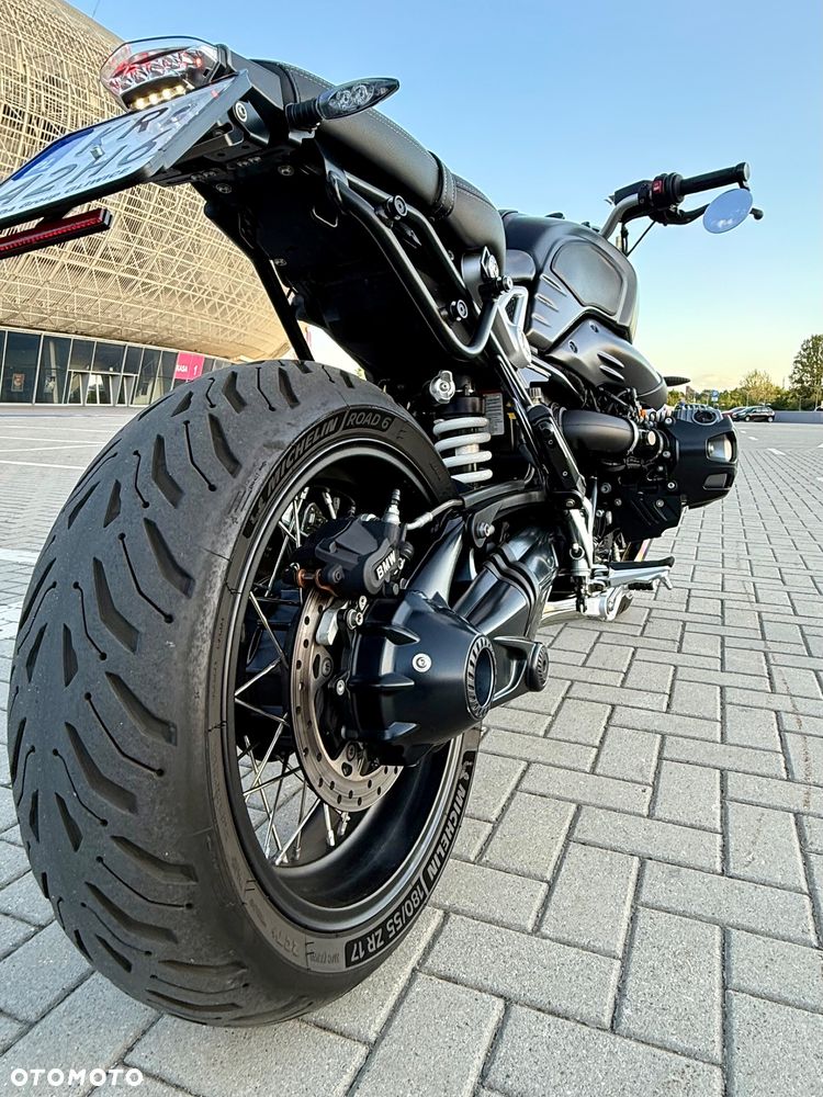 BMW R - 9