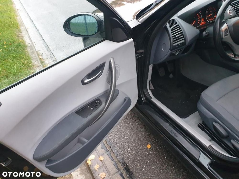 BMW Seria 1 116i - 5