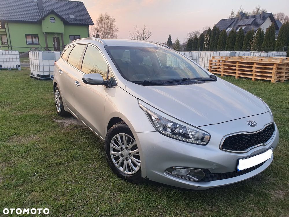Kia Ceed 1.6 GDI Business Line - 12