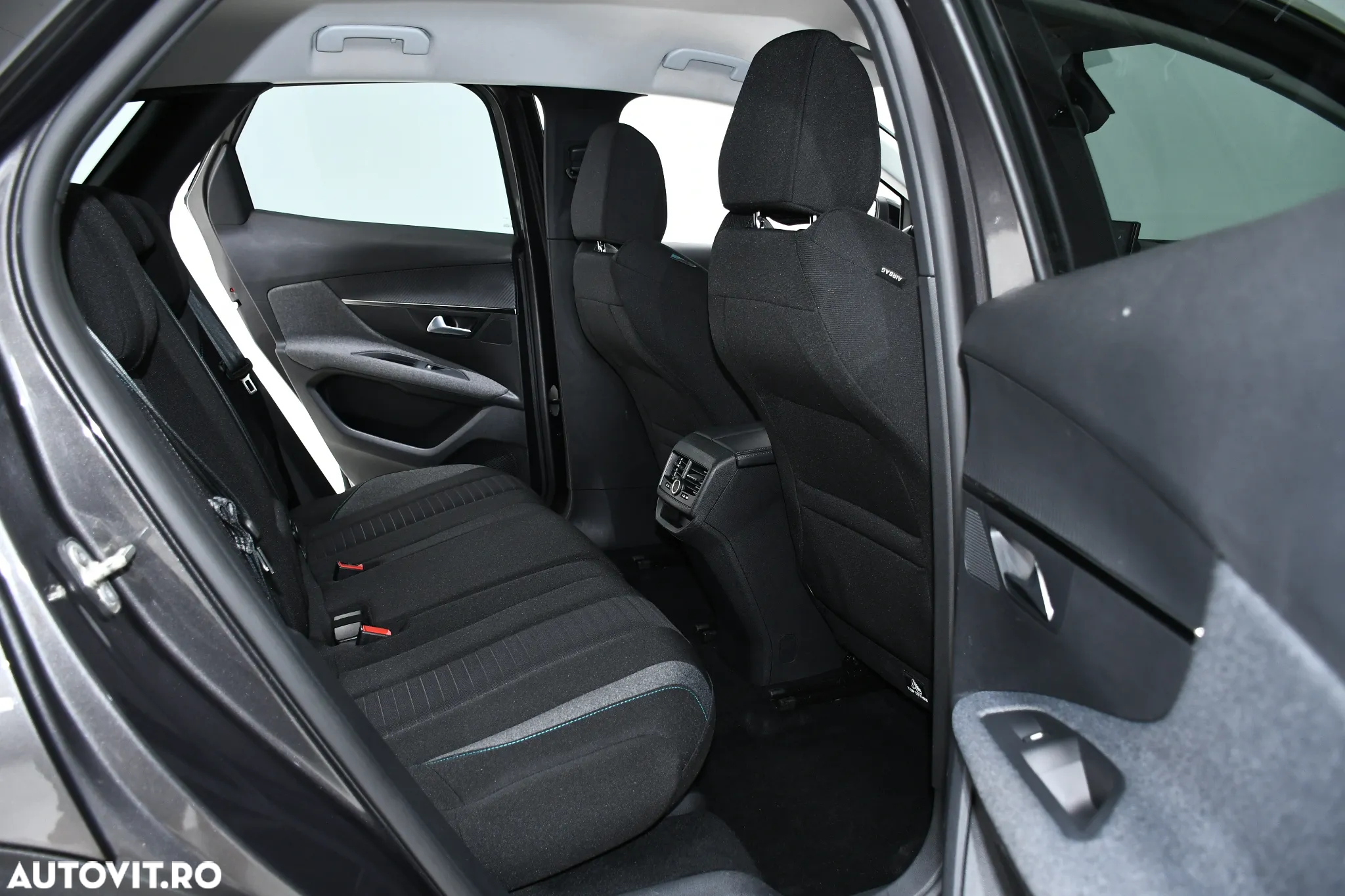 Peugeot 3008 1.5 BlueHDI 130 EAT8 Allure Pack - 6