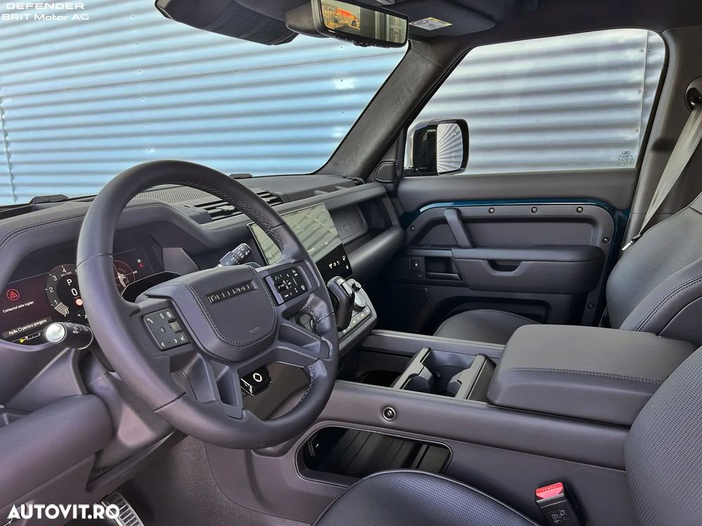 Land Rover Defender - 7