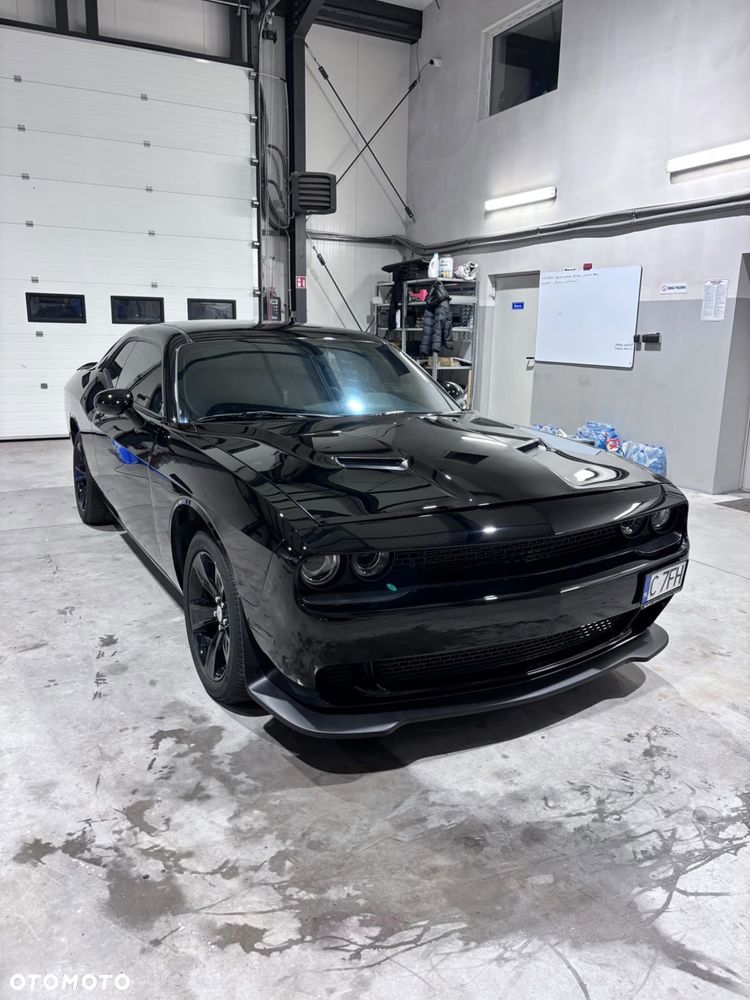 Dodge Challenger - 5