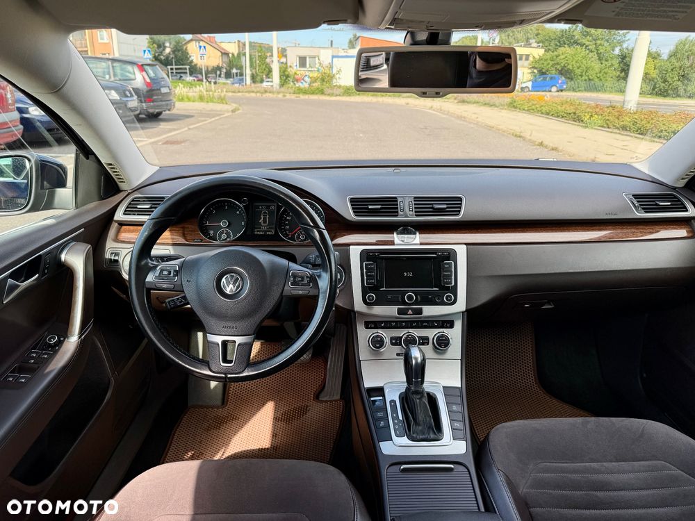 Volkswagen Passat 2.0 TDI Highline DSG - 6