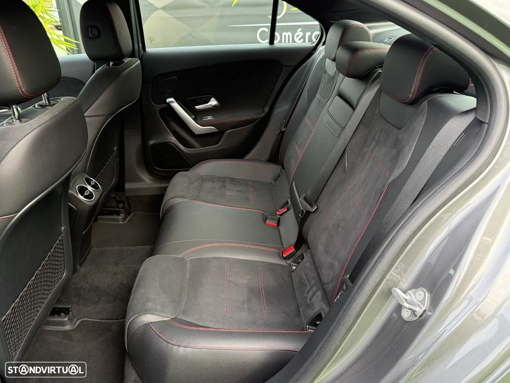 Mercedes-Benz A 180 Limousine d AMG Line Aut. - 27