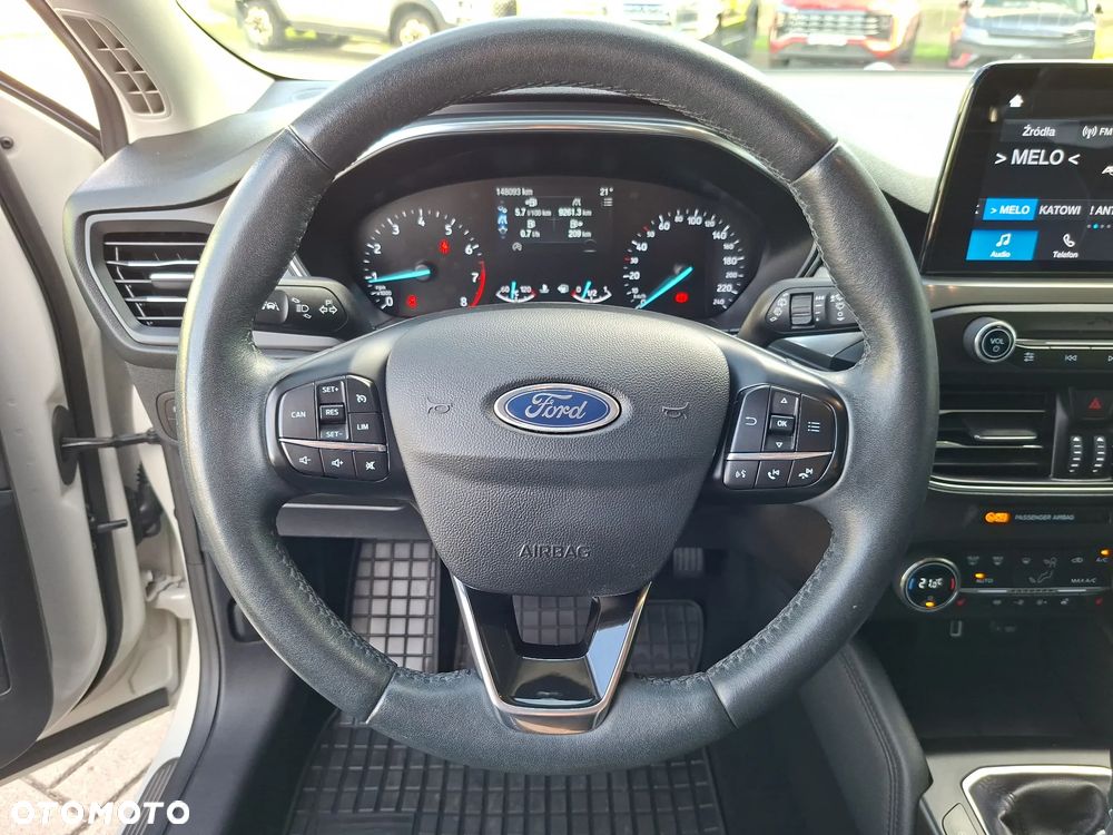 Ford Focus 1.0 EcoBoost Titanium - 18
