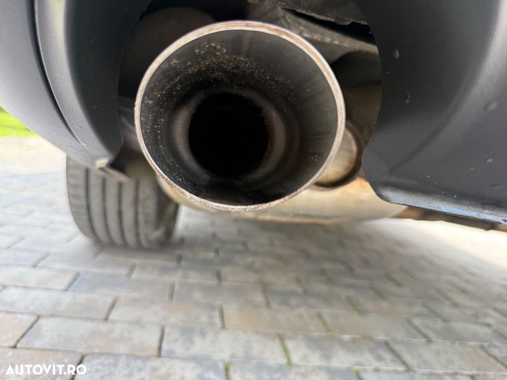 Volkswagen Passat Variant 2.0 TDI 4Motion BlueMotion Technology Highline DSG - 18