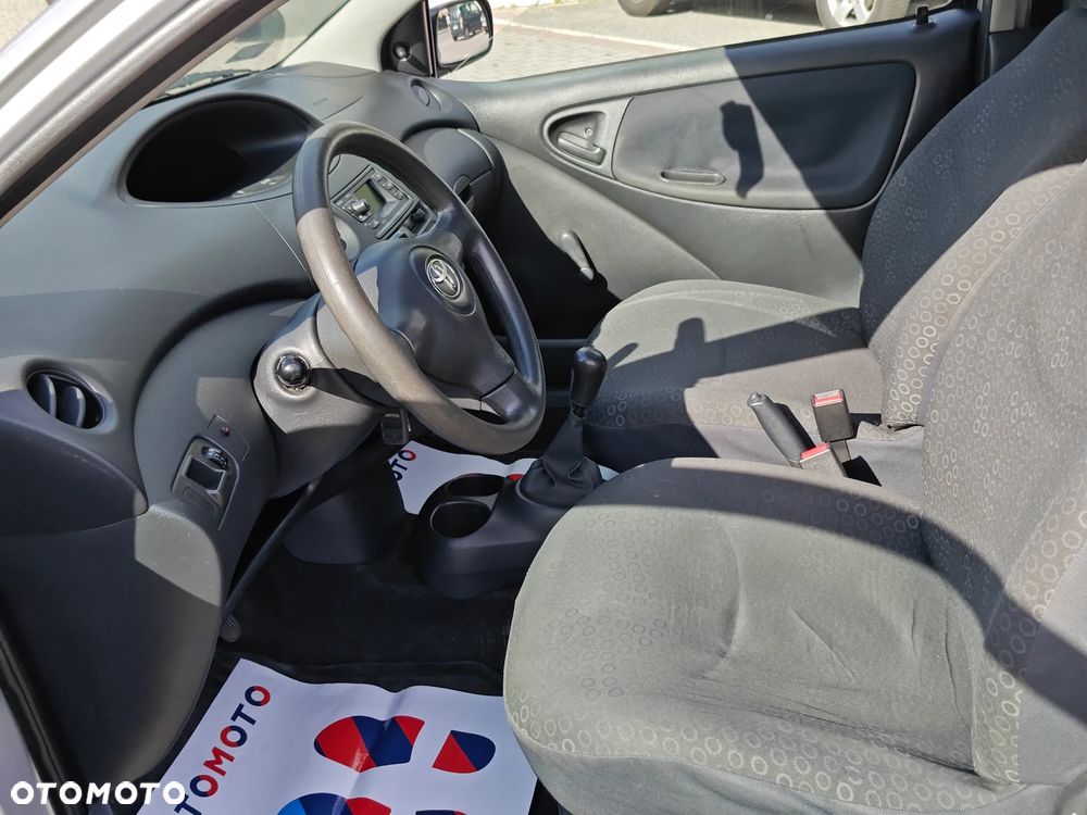 Toyota Yaris 1.3 Sol - 10