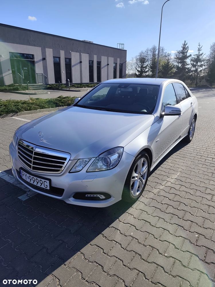 Mercedes-Benz Klasa E 200 CGI BlueEFFICIENCY Automatik Avantgarde - 9