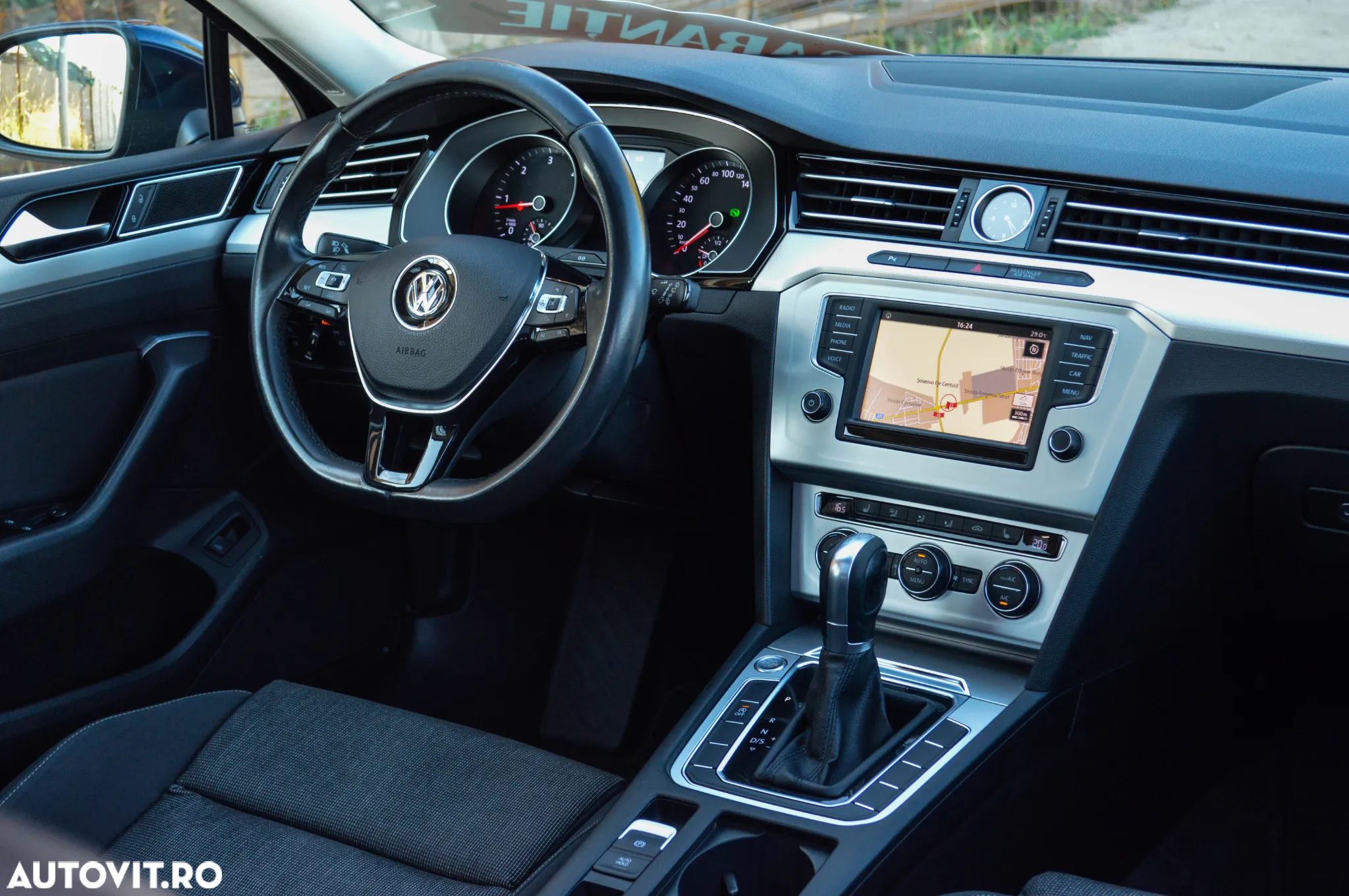 Volkswagen Passat Variant 2.0 TDI DSG (BlueMotion Technology) Comfortline - 35