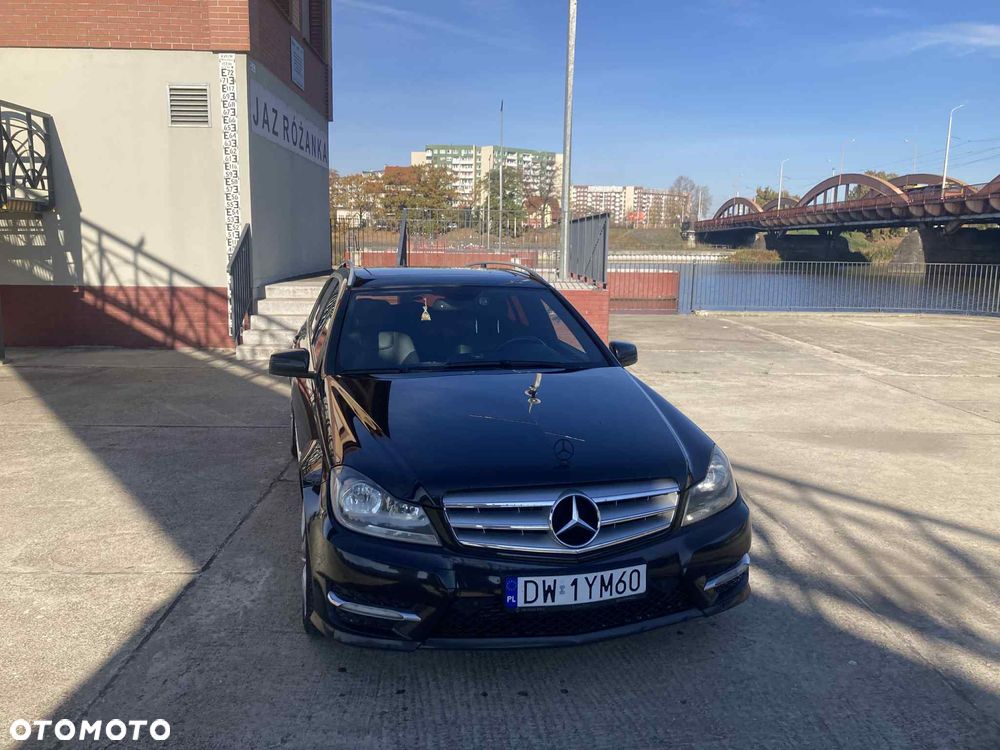Mercedes-Benz Klasa C 180 CGI BlueEff Avantgarde - 1