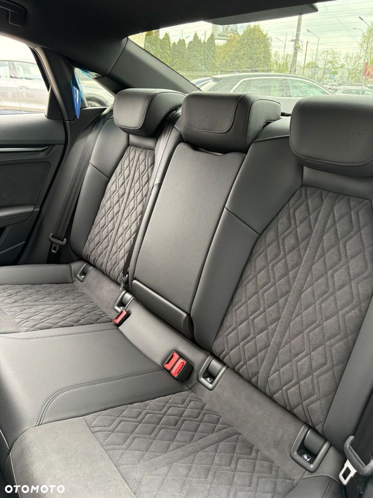Audi RS3 Limousine - 18