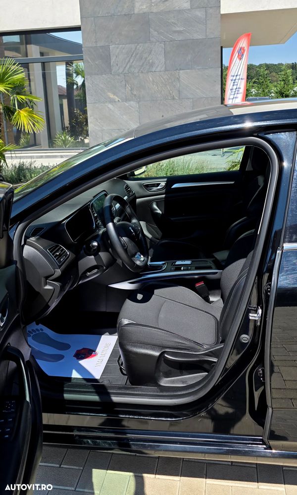 Renault Megane TCe 140 EDC GPF Techno - 12