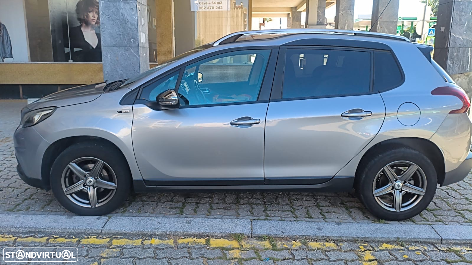 Peugeot 2008 1.2 PureTech Access - 3