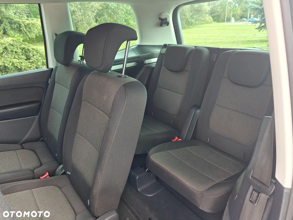 Volkswagen Sharan - 10