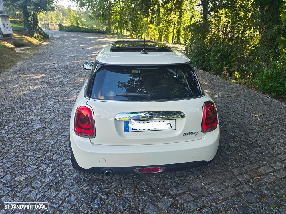 MINI 3 Portas Cooper D - 3