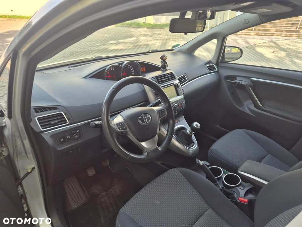 Toyota Verso 1.8 5-Sitzer Executive - 10