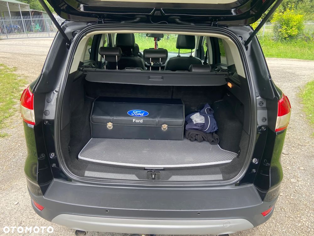 Ford Kuga - 10