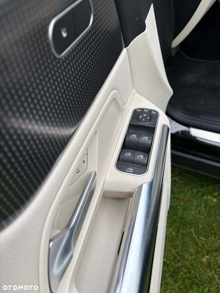 Mercedes-Benz GLA 200 Progressive - 10