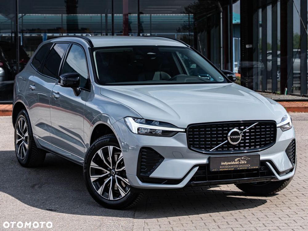 Volvo XC 60 B4 B Plus Dark - 4