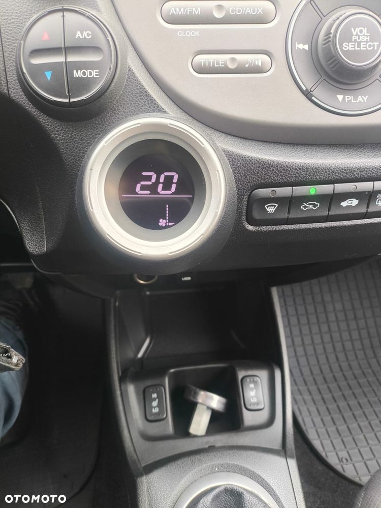 Honda Jazz 1.4 Executive - 9