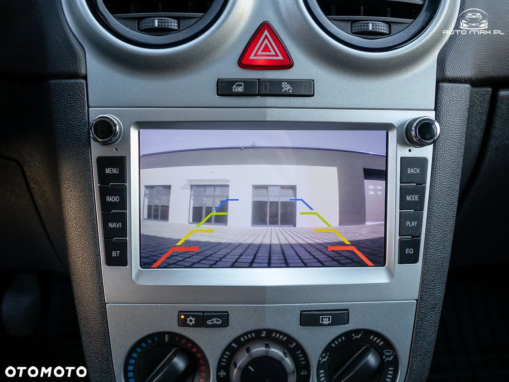 Opel Corsa 1.4 16V Satellite - 26