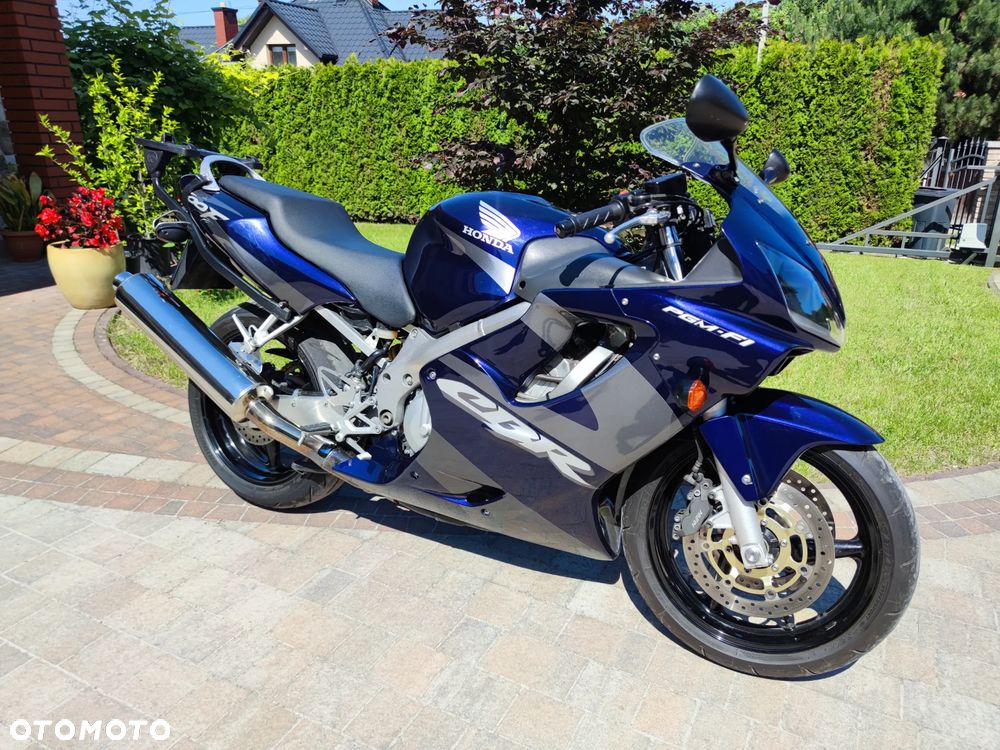 Honda CBR - 2
