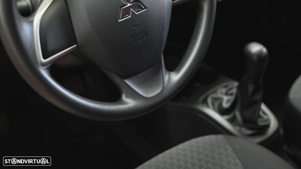 Mitsubishi Space Star - 28