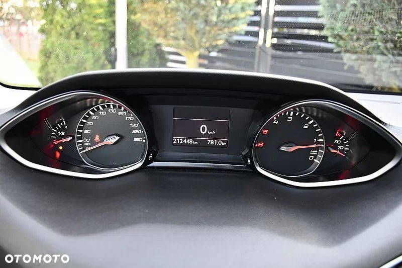 Peugeot 308 SW BlueHDi 120 Stop & Start Allure - 17