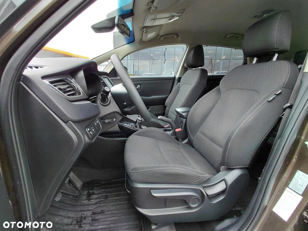 Kia Carens 1.6 GDI Business Line EU6 - 11