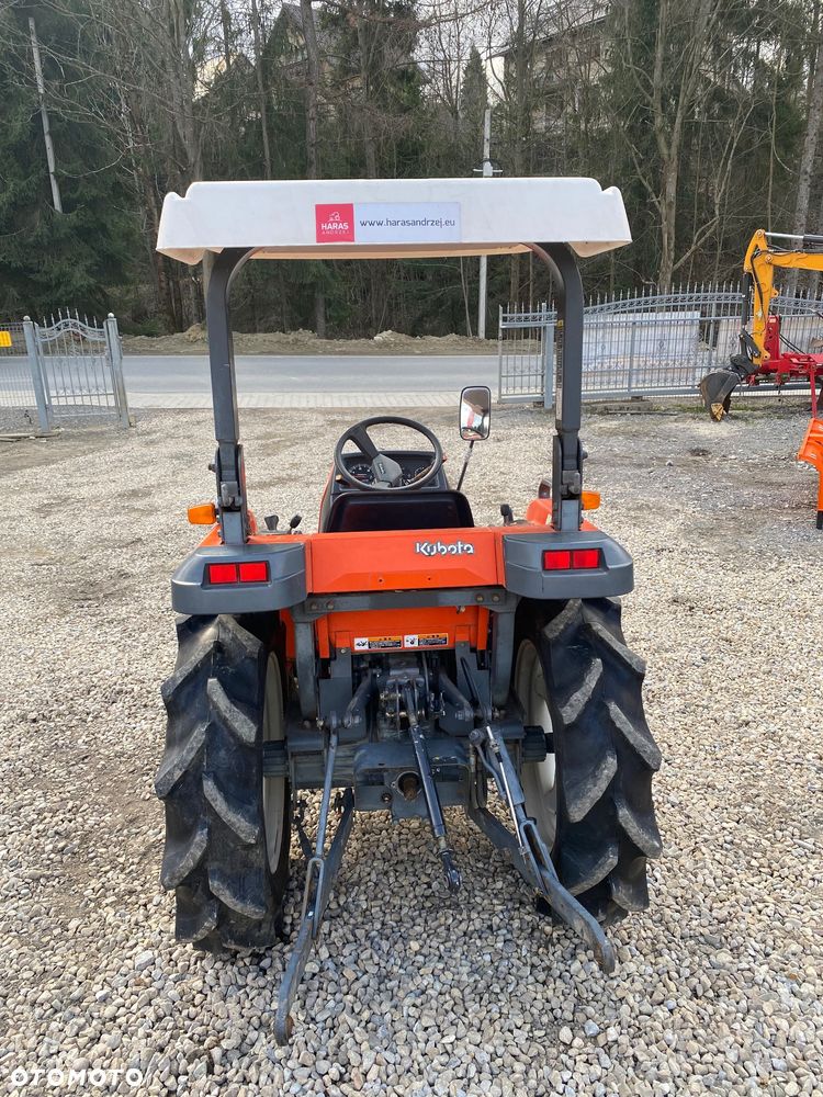 Kubota GT 21 Mini Traktor KUBOTA 4x4 - 9