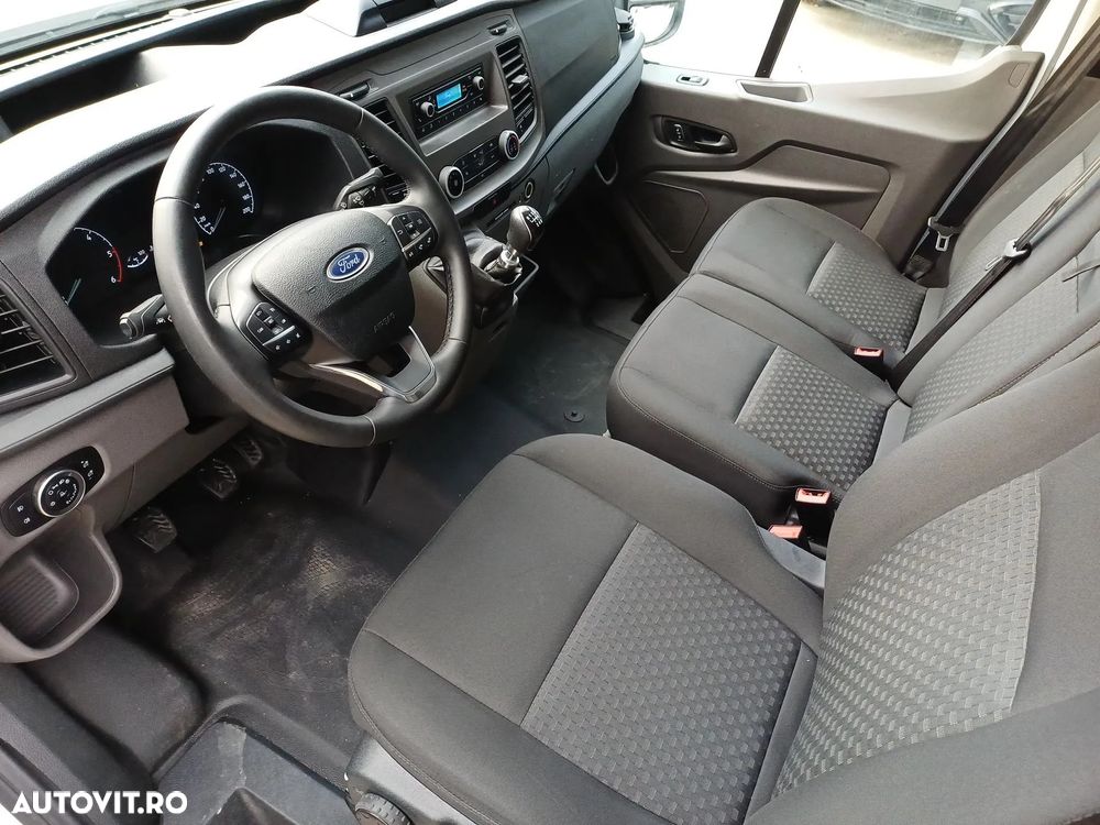 Ford Transit - 11