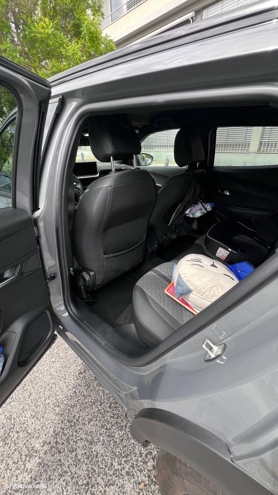 Peugeot 2008 - 10