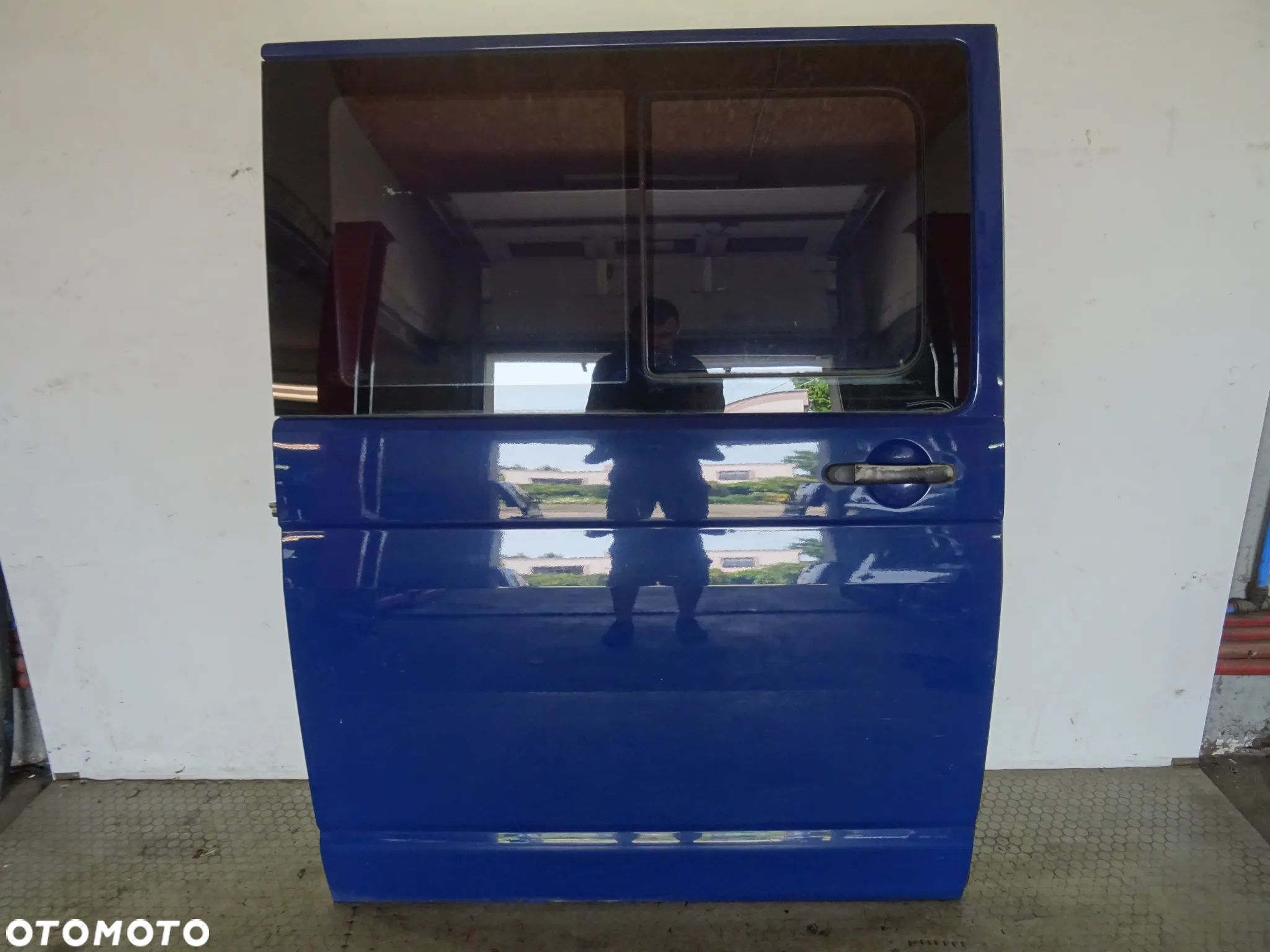 LL5M drzwi boczne przesuwne prawe VW T5 czesci - 1