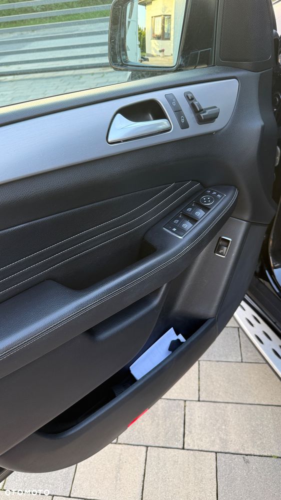 Mercedes-Benz ML 350 BlueTEC 4-Matic - 13